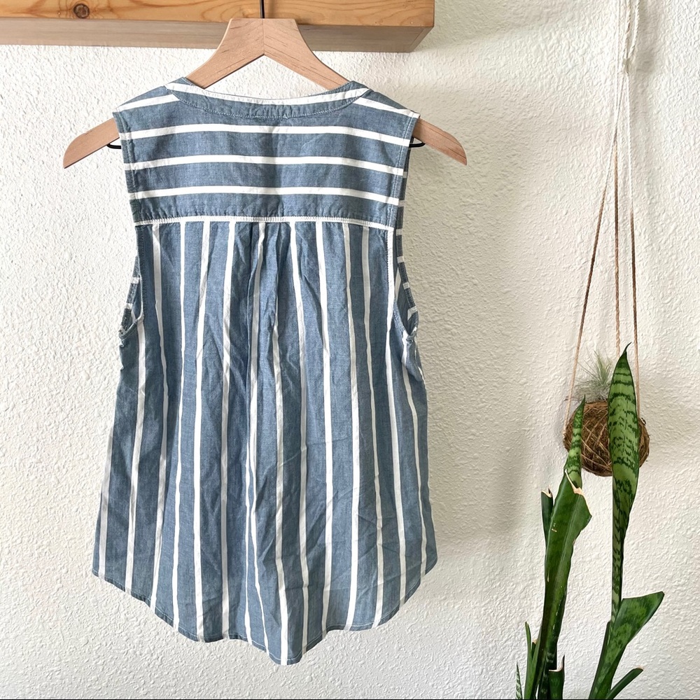 C & C California striped sleeveless button down - Picture 2 of 6
